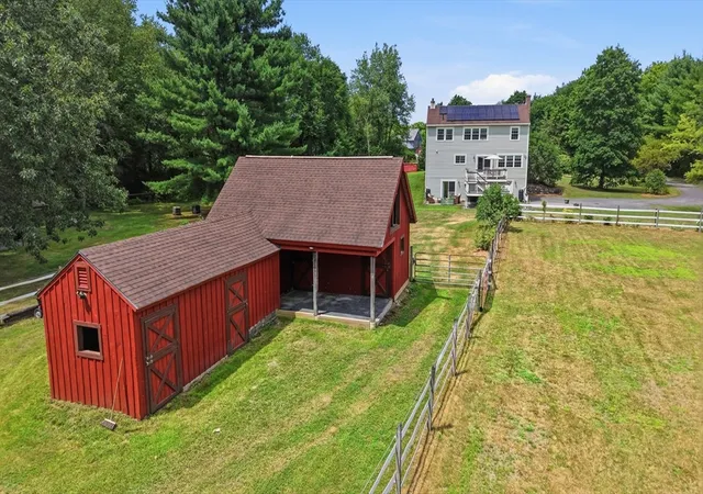 Homes for sale in Lancaster, MA | 1394 Main St, Lancaster, MA 01523 | MLS# 73549286