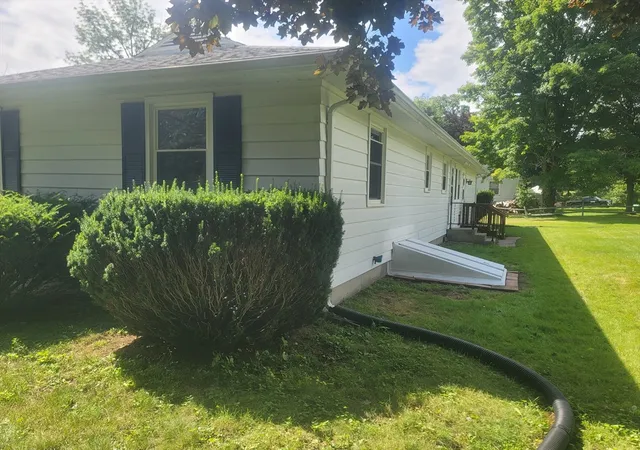 3rd image of 102 Coy Hl Rd, Warren, MA 01083 | MLS# 73558809