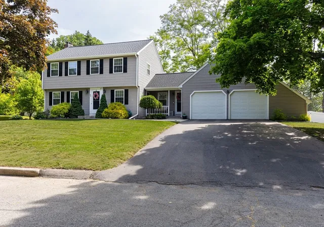 1st image of 43 Saddle Dr, Bridgewater, MA 02324 | MLS# 73550699