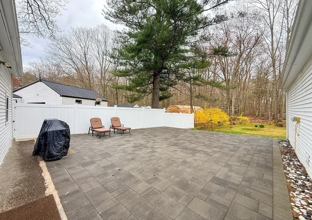 35th image of 126 Beach Rd, Salisbury, MA 01952 | MLS# 73512237