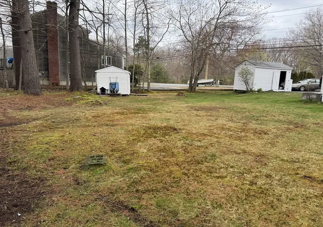 3rd image of 126 Beach Rd, Salisbury, MA 01952 | MLS# 73512237