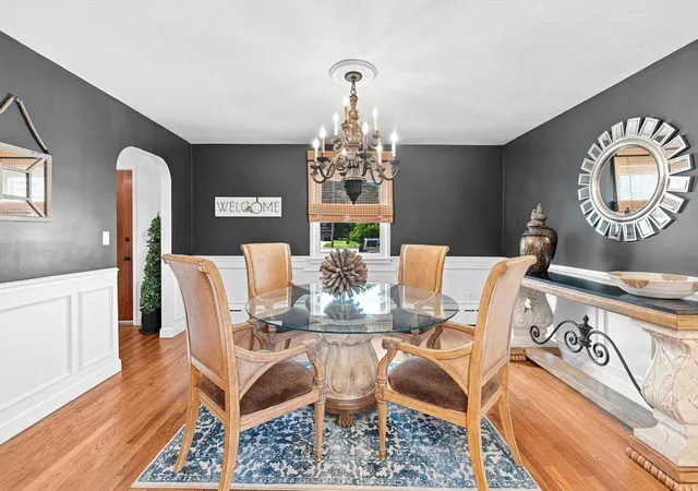 4th image of 807 N Eastern Ave, Fall River, MA 02720 | MLS# 73564818