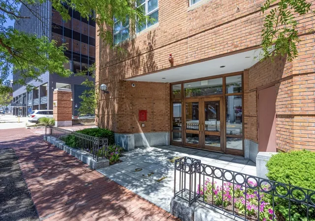 2nd image of 931 Massachusetts Ave #605, Cambridge, MA 02139 | MLS# 73554627