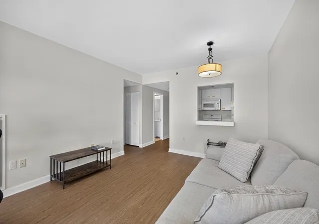 5th image of 931 Massachusetts Ave, Cambridge, MA 02139