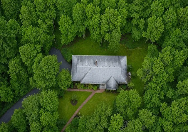 3rd image of 80 Doublet Hill Road, Weston, MA 02493 | MLS# 73525717