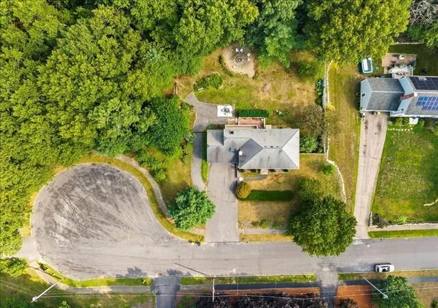 3rd image of 9 Fort Apache Dr, Franklin, MA 02038 | MLS# 73556584