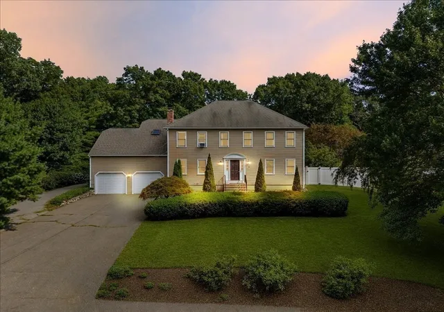 41st image of 9 Fort Apache Dr, Franklin, MA 02038 | MLS# 73556584