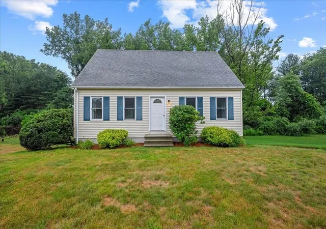 Homes for sale in Oxford, MA | 7 Sneade Dr, Oxford, MA 01540 | MLS# 73547358