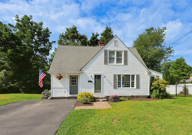 1st image of 4 Loring St, Auburn, MA 01501 | MLS# 73558673