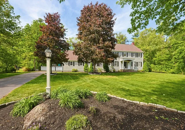4th image of 5 Hickory Dr, Medfield, MA 02052 | MLS# 73525328