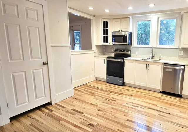 Homes for sale in Foxboro, MA | 380 Central St, Foxboro, MA 02035 | MLS# 73538215