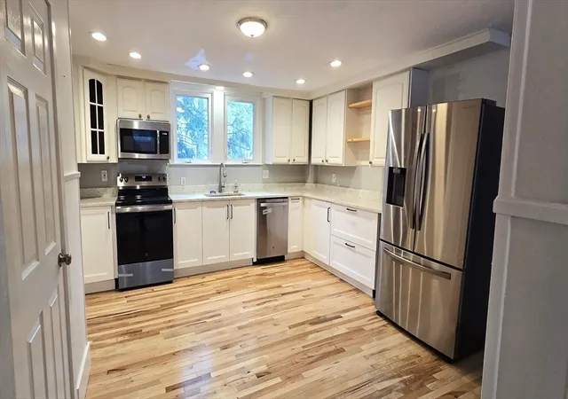 Homes for sale in Foxboro, MA | 380 Central St, Foxboro, MA 02035 | MLS# 73538215