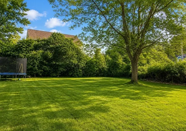 10th image of 45 Thompkins Avenue, East Longmeadow, MA 01028 | MLS# 73563327