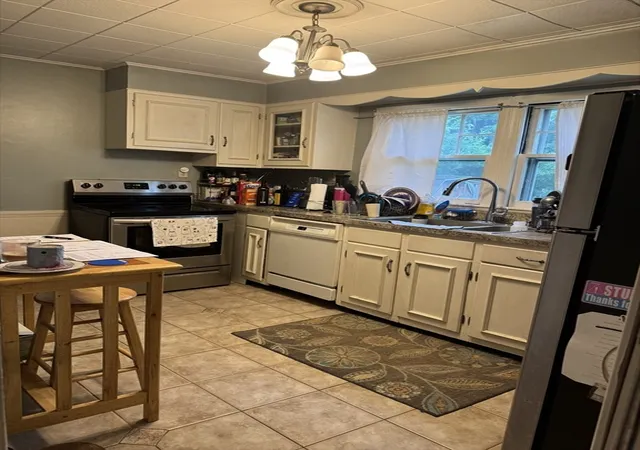 2nd image of 45 Thompkins Avenue, East Longmeadow, MA 01028 | MLS# 73563327