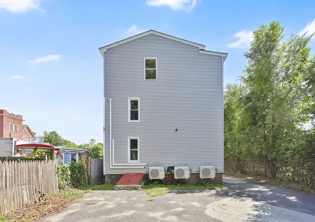 Homes for sale in Springfield, MA | 600 Union St, Springfield, MA 01109 | MLS# 73543373