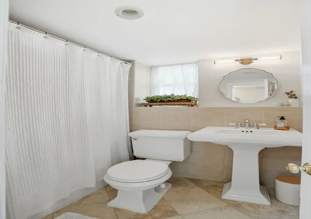 5th image of 4 Short Street Pl, Charlestown, MA 02129 | MLS# 73556614