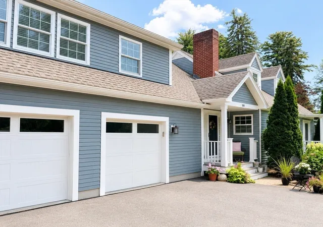 2nd image of 100 Sutton Hill Rd, North Andover, MA 01845 | MLS# 73567712