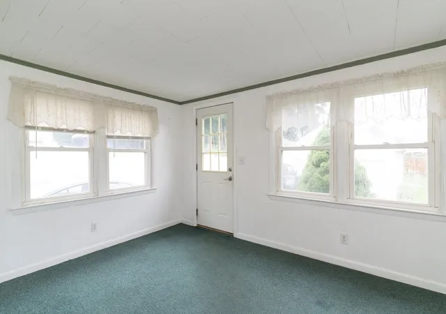 Photo 3 of Single family home for sale at 6 Maynard St, Webster, MA 01570 | MLS# 73559459 | Listing updated on 2026-09-05