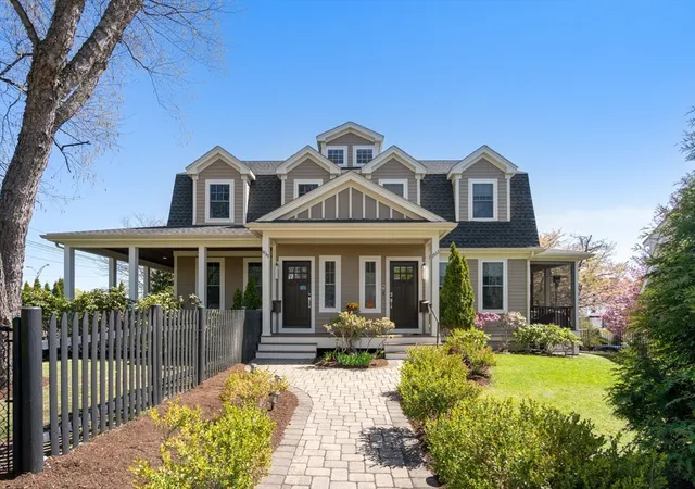 Homes for sale in Newton, MA | 1935 Commonwealth Ave #1935, Newton, MA 02466 | MLS# 73509425