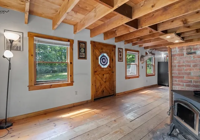Homes for sale in North Brookfield, MA | 63 King Rd, North Brookfield, MA 01535 | MLS# 73540020
