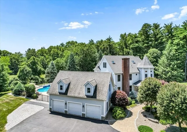 5th image of 7 King James Dr, Londonderry, NH 03053 | MLS# 73548569
