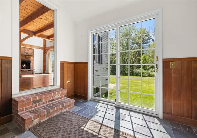 5th image of 10 Way To The River Rd, West Newbury, MA 01985 | MLS# 73528309