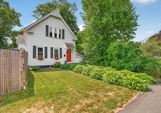Photo 2 of Single family home for sale at 225 E Water St, Rockland, MA 02370 | MLS# 73550386 | Listing updated on 2026-08-22