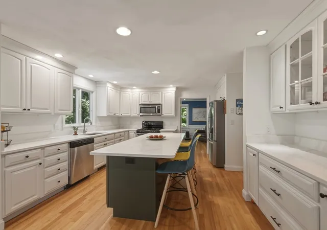 Homes for sale in Wilmington, MA | 448 Middlesex Ave, Wilmington, MA 01887 | MLS# 73537757