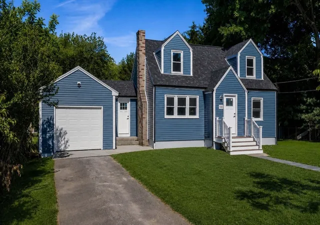 Homes for sale in East Bridgewater, MA | 98 Hobart St, East Bridgewater, MA 02333 | MLS# 73532817