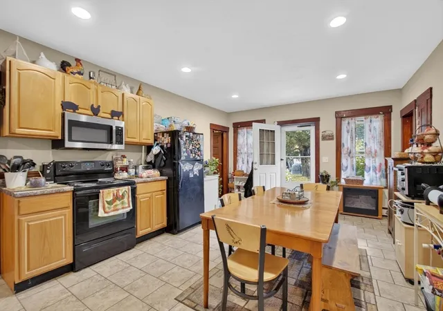 4th image of 55 Elmwood Ave, Fitchburg, MA 01420 | MLS# 73565842