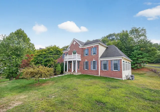 Homes for sale in Hopkinton, MA | 4 Summit Way, Hopkinton, MA 01748 | MLS# 73513206