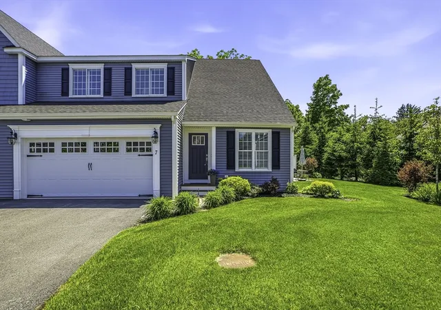 Homes for sale in Southborough, MA | 7 Cain Cir #7, Southborough, MA 01772 | MLS# 73530047