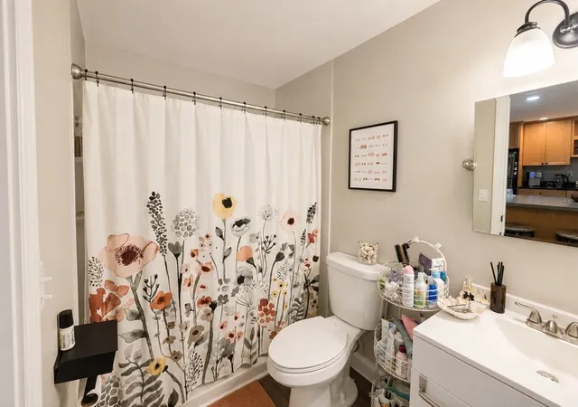 2nd image of 655 W Lowell Ave, Haverhill, MA 01832