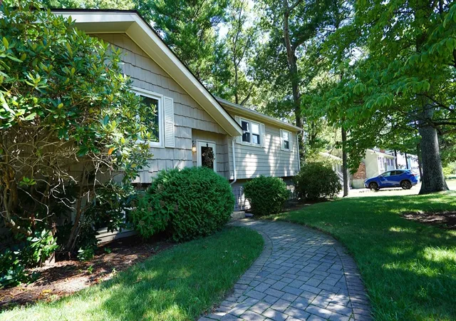 Photo 2 of Single family home for sale at 60 Old Farm Road, Mansfield, MA 02048 | MLS# 73569076 | Listing updated on 2026-08-31