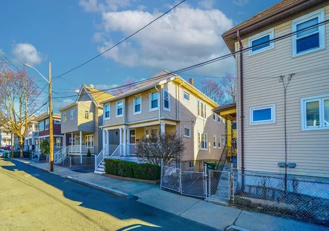 2nd image of 7 Smith St, Medford, MA 02155