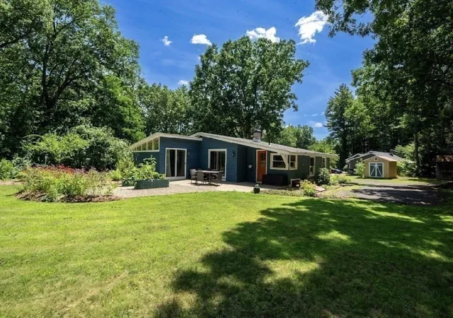 2nd image of 84 Line, Southampton, MA 01073 | MLS# 73553790