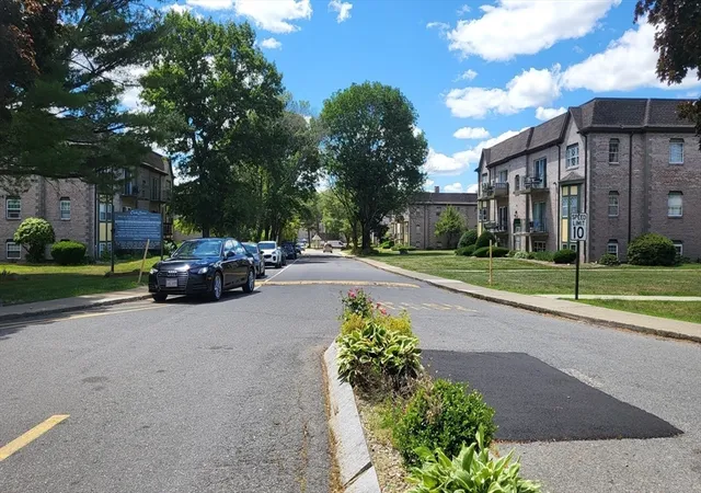 2nd image of 102 Oak Ln, Brockton, MA 02301