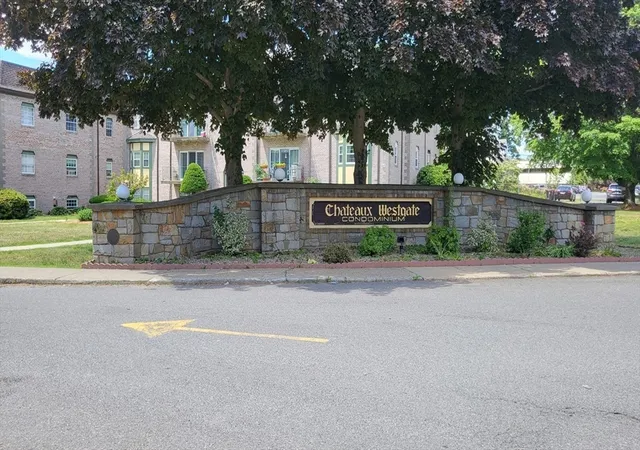 15th image of 102 Oak Ln #4, Brockton, MA 02301 | MLS# 73537819
