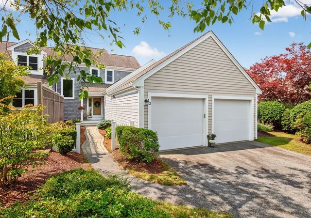4th image of 12 Kates Gln, Plymouth, MA 02360