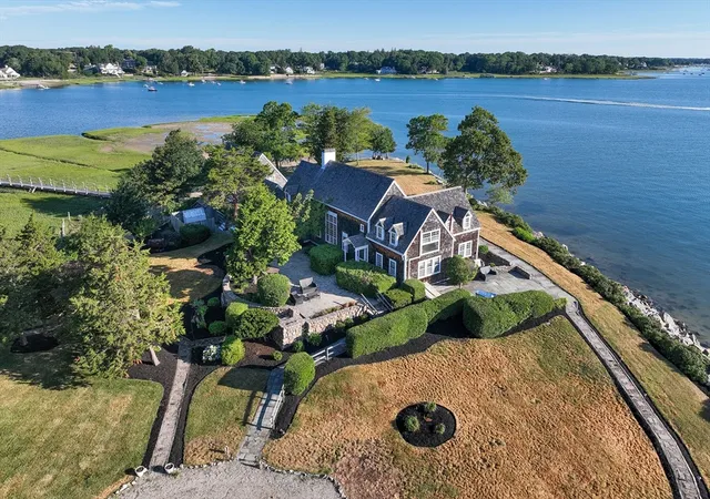 Homes for sale in Duxbury, MA | 160 Marshall Street, Duxbury, MA 02332 | MLS# 73540605