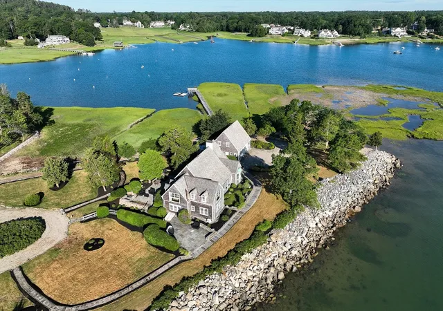 Homes for sale in Duxbury, MA | 160 Marshall Street, Duxbury, MA 02332 | MLS# 73540605