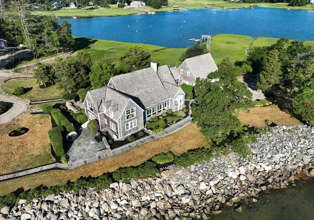 Homes for sale in Duxbury, MA | 160 Marshall Street, Duxbury, MA 02332 | MLS# 73540605