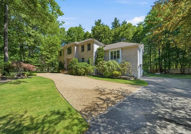 4th image of 25 Haymeadows Rd, Boxford, MA 01921 | MLS# 73533202