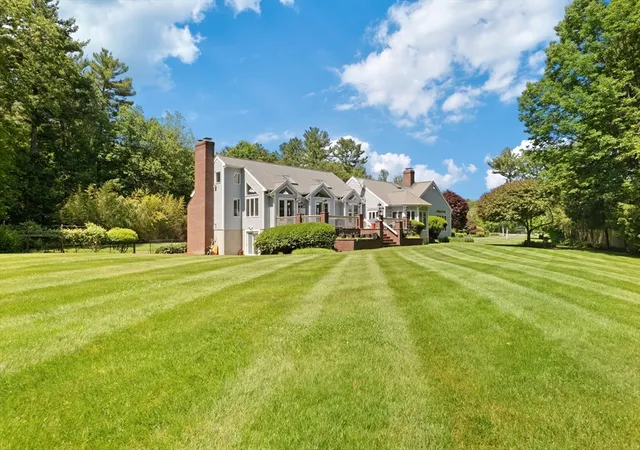 2nd image of 123 Farm Street, Dover, MA 02030 | MLS# 73541897