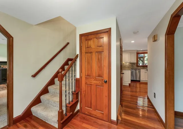 5th image of 160 Pelczar Rd, Dracut, MA 01826 | MLS# 73563114