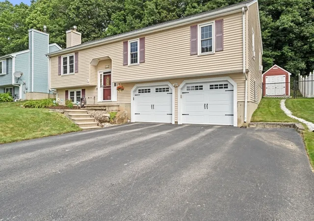 Photo 2 of Single family home for sale at 21 Corinth, Worcester, MA 01606 | MLS# 73561497 | Listing updated on 2026-09-20