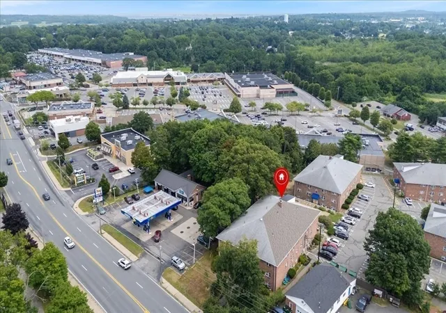 2nd image of 61 Storey Ave, Newburyport, MA 01950