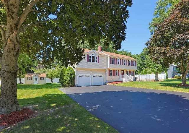 2nd image of 36 Westcott Rd, Hopedale, MA 01747 | MLS# 73563996