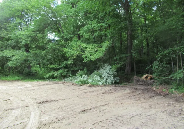 5th image of 289 Lower Sandyhill Rd, Westfield, MA 01085 | MLS# 73564674