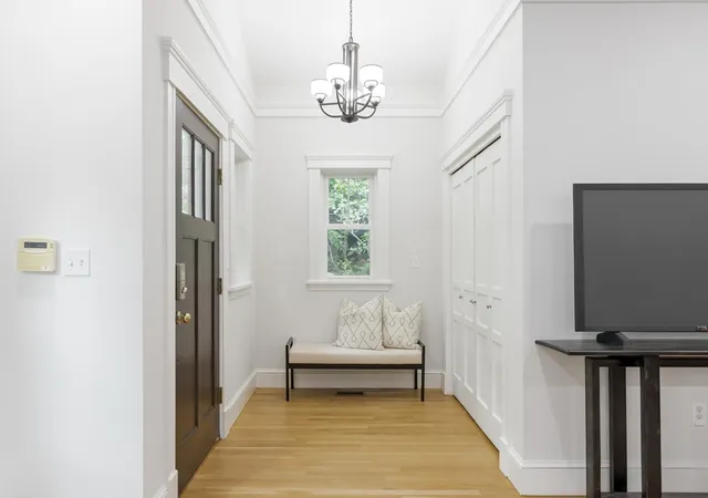 5th image of 502 Massachusetts Ave, Lexington, MA 02420